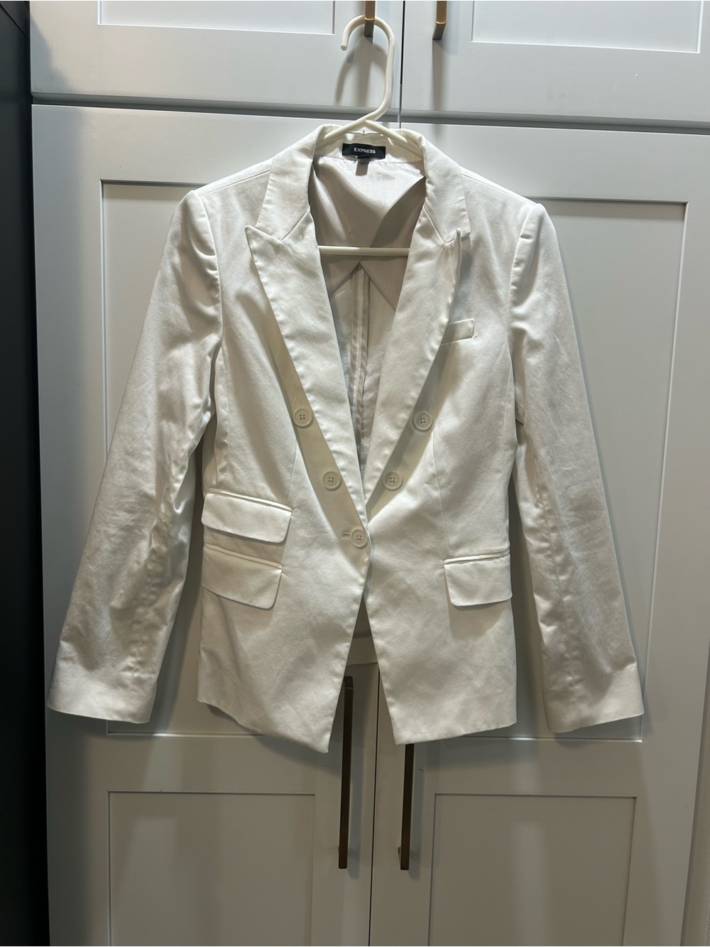 Express White Double-Breasted Tailored Blazer size 6 💯 percent cotton